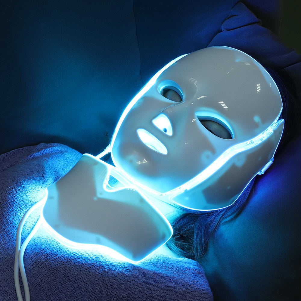 LED-šviesos-terapijos-kaukė-veidui