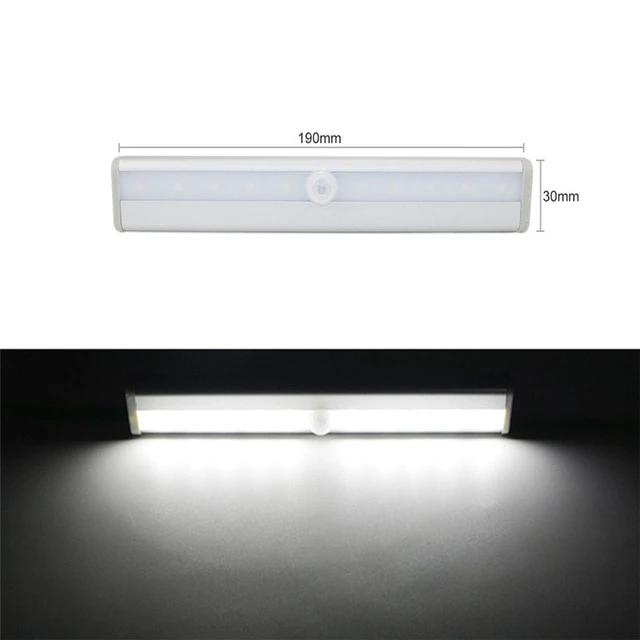 LED-USB-įkraunama-lempa-su-jutikliais